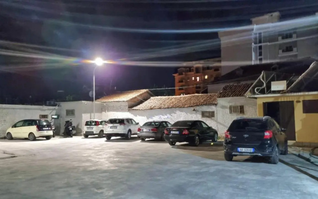 Hotel Emigranti 2