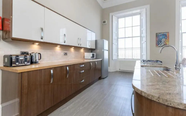 Destination Edinburgh Apartment York Place