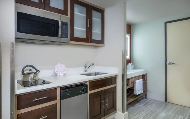 Desert Palms Hotel & Suites