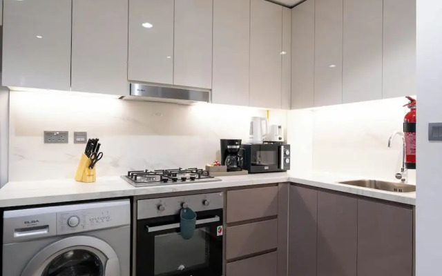 Classic 1BR In Azizi Riviera Meydan