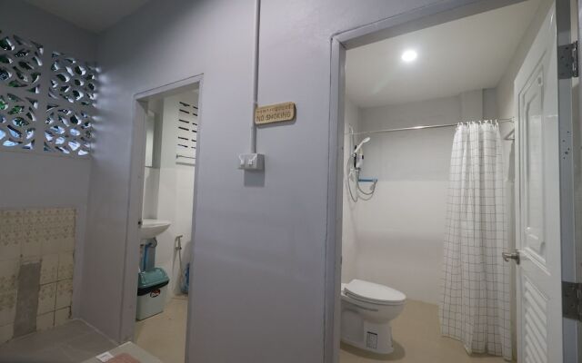 No.9 hostel kanchanaburi