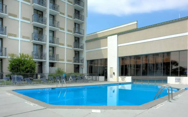 Riverwalk Inn & Suites
