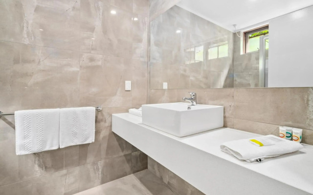 Sherbourne Terrace Hotel