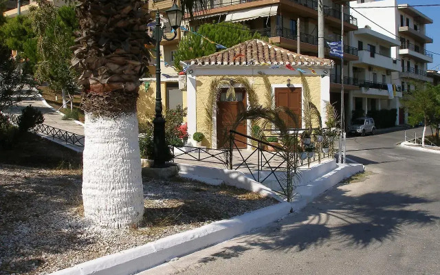 Villas in Sounio