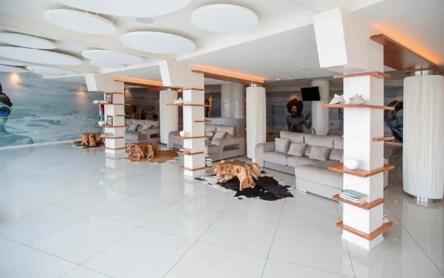 On Hotels Oceanfront - Adults Only