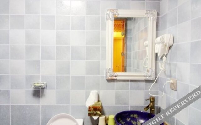 Qingdao 7 Nights Hotel