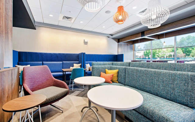 Tru by Hilton Chapel Hill