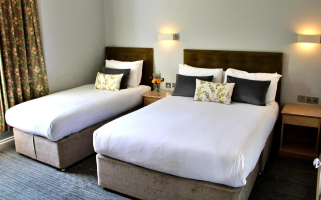 Victoria Square Hotel