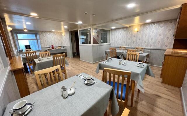 gwesTY Guest House