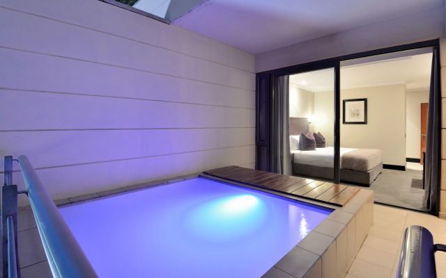 Raphael Penthouse Suites