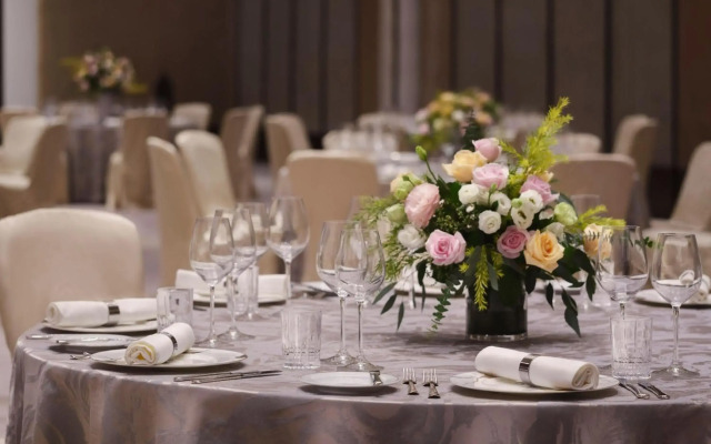 Sheraton Hong Kong Hotel & Towers