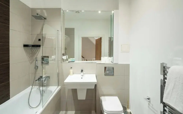 Superb 3bedroom House in Greenwich With Parking