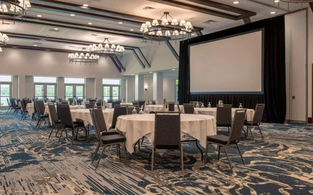 Hotel Canandaigua, Tapestry Collection by Hilton