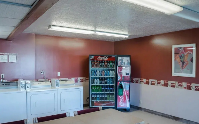 Motel 6 Evanston