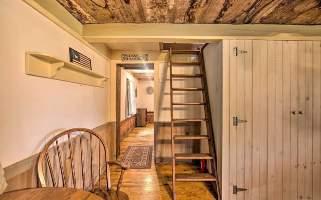 Remote 1901 Studio Cabin w/ Loft - Pets Allowed!