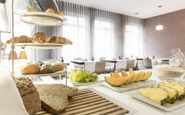 Bob W Munich Schwabing