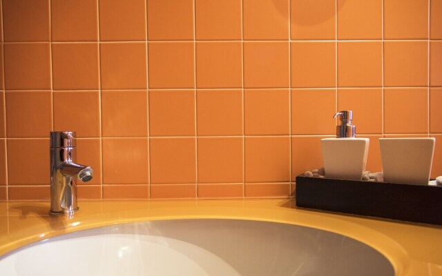 High Rise Studio Flat near Metro Stop