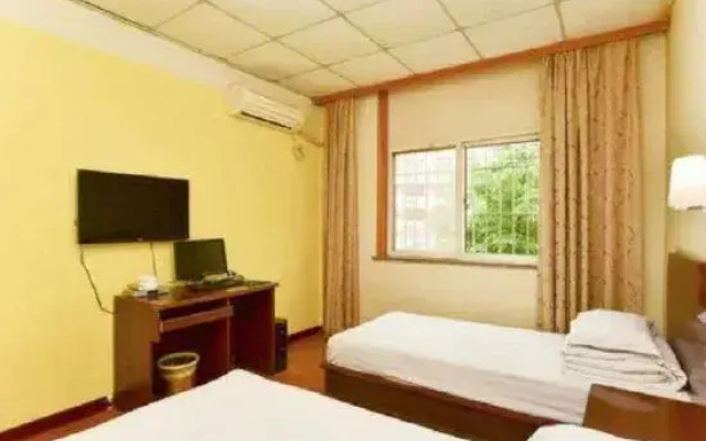 Yuhang Hotel