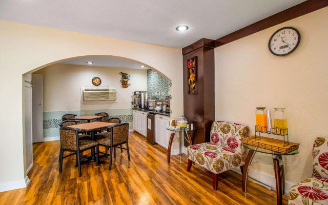 Rodeway Inn & Suites Houston near Medical Center