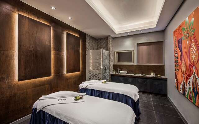 Hennessy Park Hotel