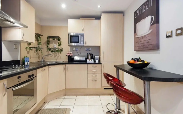 Cosy Point West Cromwell Road Apartment - SRG