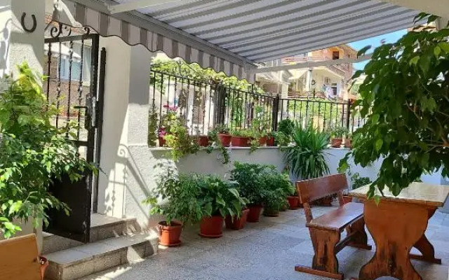 Milchevi Guesthouse