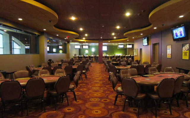 Horseshoe Black Hawk - A Caesars Rewards Destination