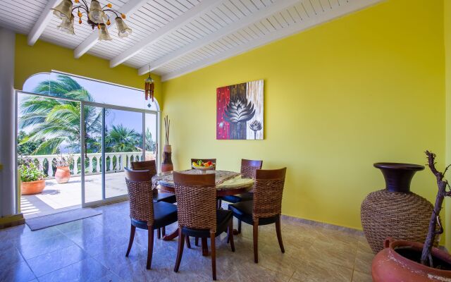 Breathtaking Family Designer Villa w/ Private Pool & Tropical Garden