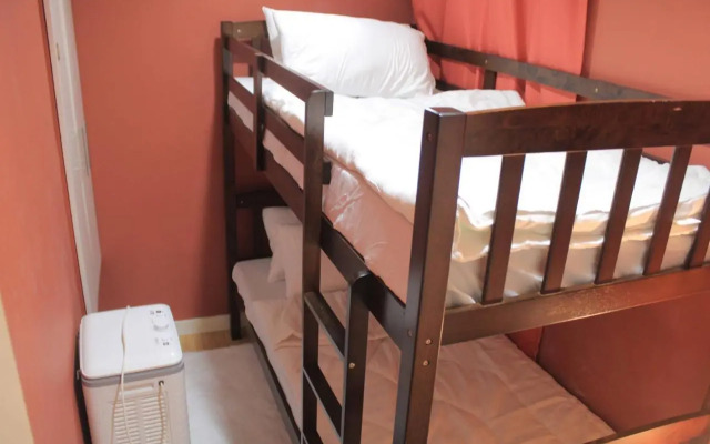 A2J BGC Luxury 2BR Loft Near Burgos Circle, Malls