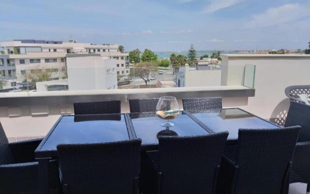 SIBS McVILLA - Atico con Piscina