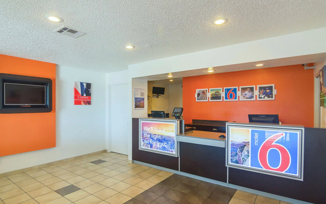 Motel 6 Lawton, OK