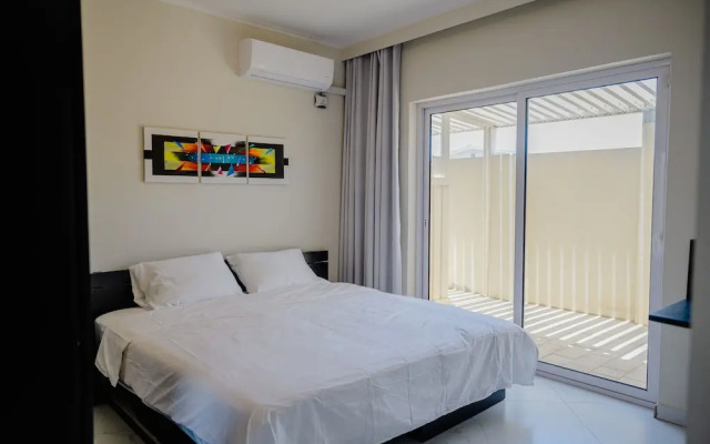 Modern 1-bedroom-apartment 2 km From Eagle Beach