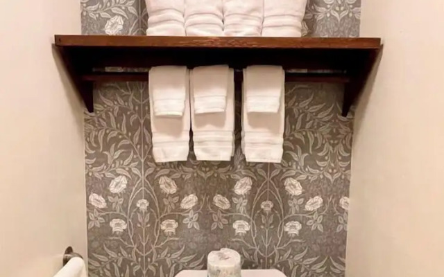 The Miner's Boutique Hotel