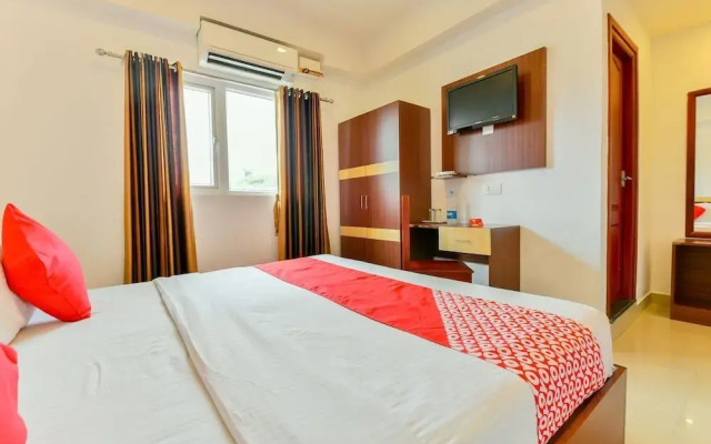 Puthens Capitol Inn; Ernakulam by OYO