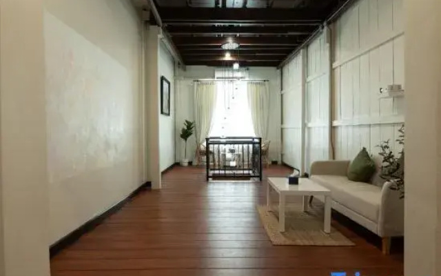 House of Patcha Hostel and Salon