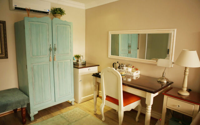 Oleander Guest House