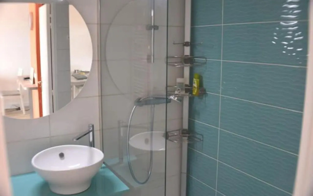 2 Piéces Clim Face a la plage vue Mer