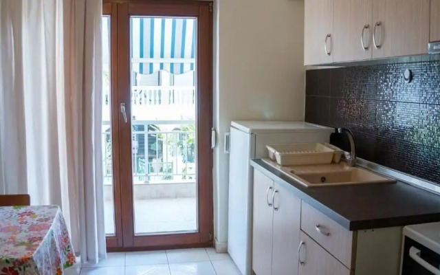 Niki Apartments