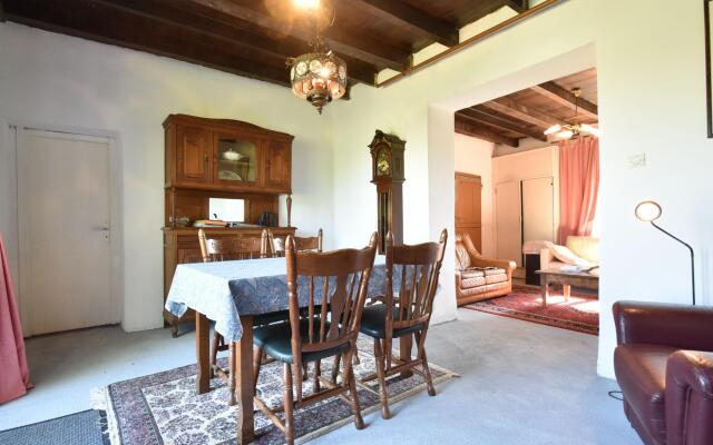 Countryside Holiday Home in Decize near Town Centre