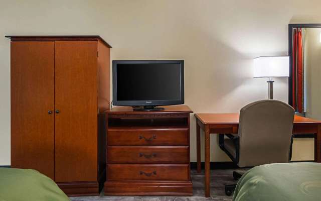Quality Inn Airport - Southeast