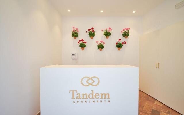 Tandem El Patio Suites