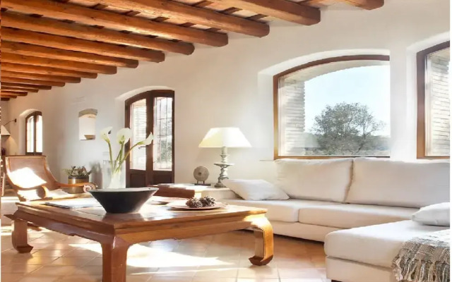 Traditional Estate From the XIV Century, With Swimming Pool