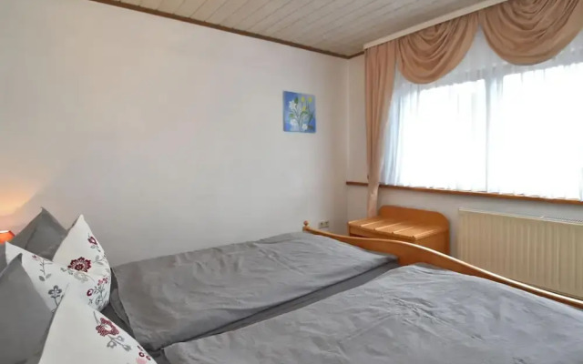 Charming Bungalow in Tabarz Thüringer Wald With Garden