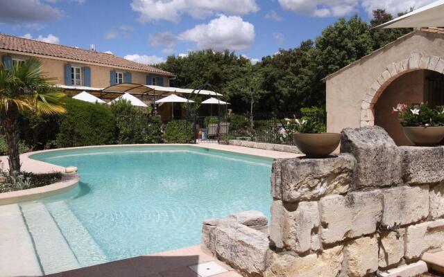 Hotel La Bastide dEygalières