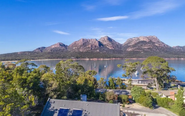 Freycinet Stone Studio 8