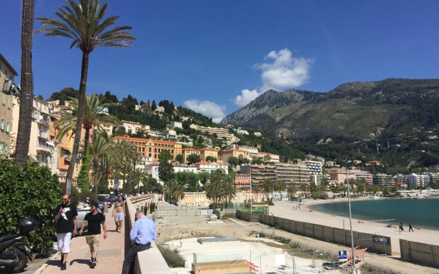 Sharon Apartment in Victoria Beach