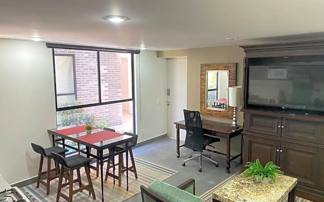 GRAN UBICACIÓN, en la zona de SANTA FE, KING BED