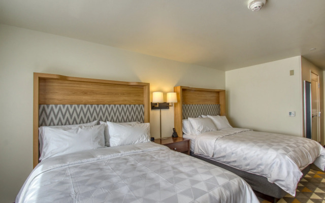 Holiday Inn - Appleton, an IHG Hotel