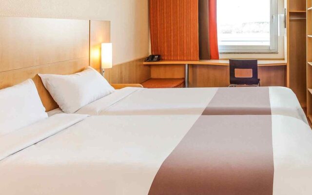 Hotel ibis Friedrichshafen Airport Messe