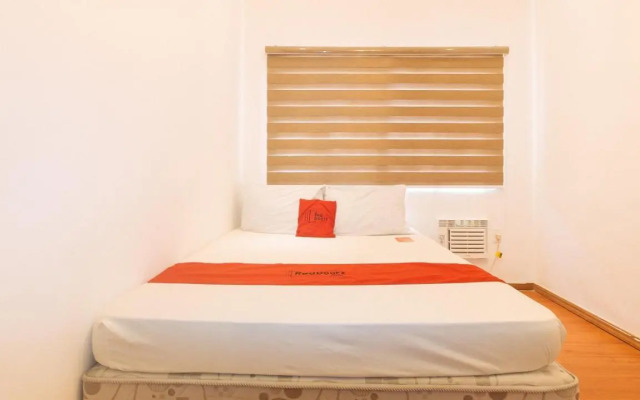 RedDoorz @ Sun Miles Condominium